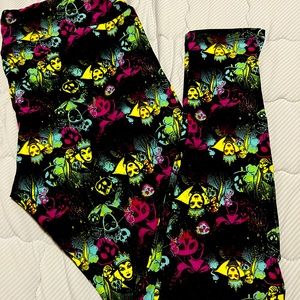 Lularoe TC Disney Maleficent w poison apple amazing I have 2 but I am keeping 1